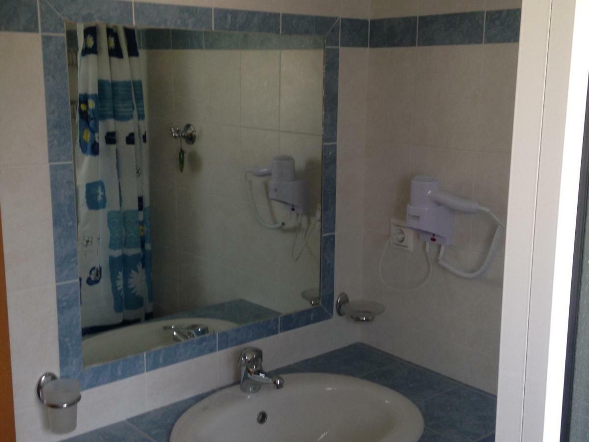 Tsoutis Rooms Almiropótamos Exteriör bild