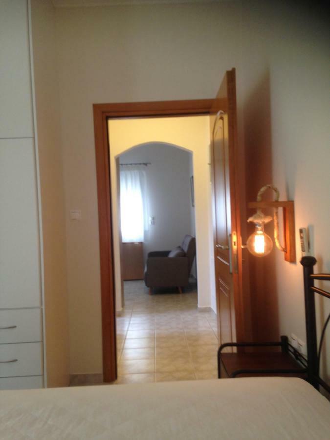 Tsoutis Rooms Almiropótamos Exteriör bild